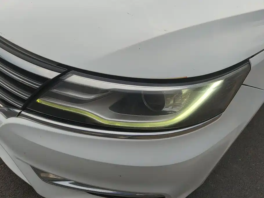 Roewe Roewe i6 Classic — миниатюра 5