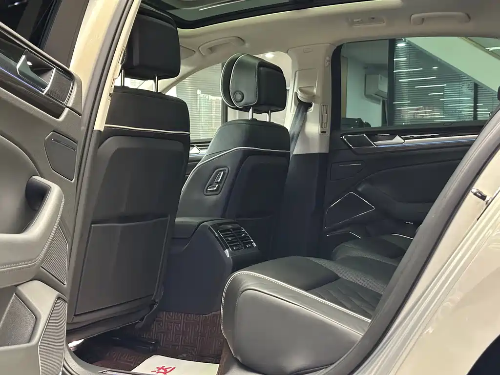 Volkswagen Phideon — миниатюра 8