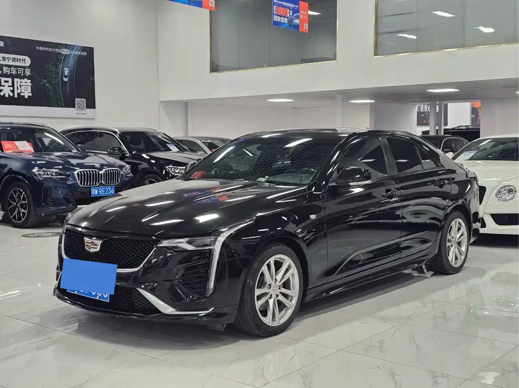 Cadillac CT4 2023