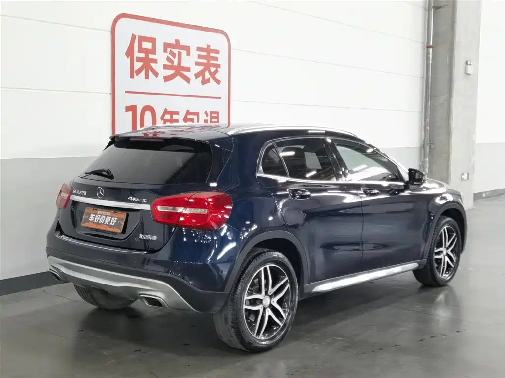 Mercedes-Benz GLA 2015 GLA 220 4MATIC Fashion