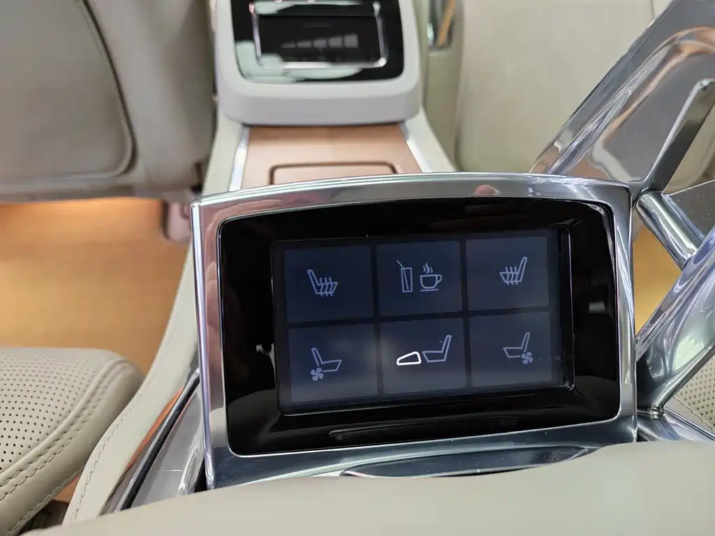 VOLVO S90 PLUG IN HYBRID