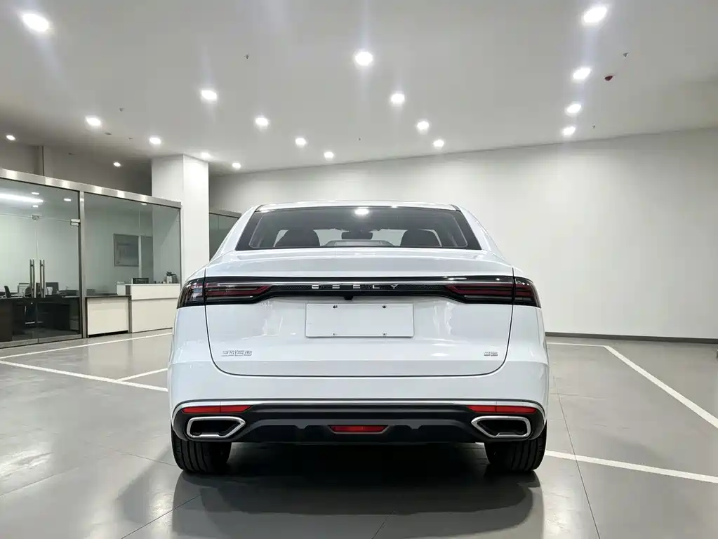 Geely Emgrand — миниатюра 8