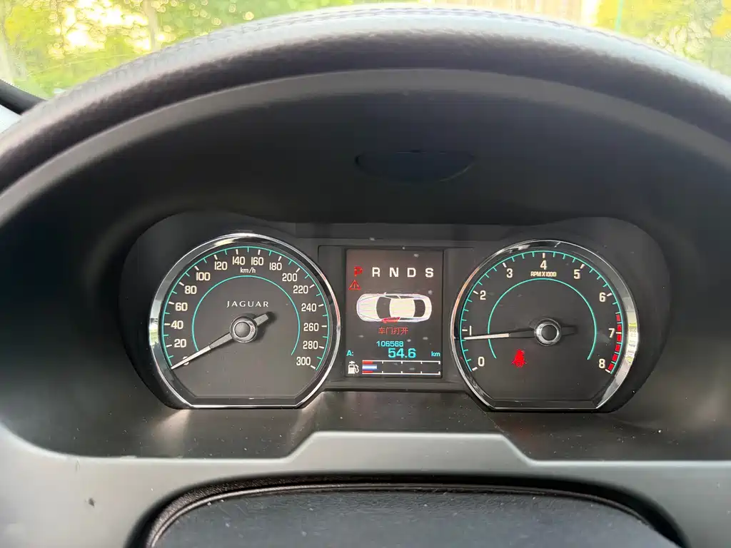 Jaguar XF — миниатюра 12