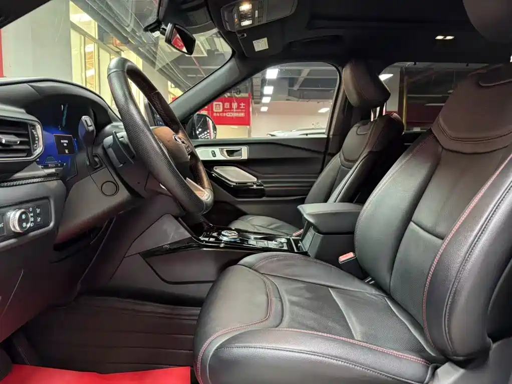 Ford Explorer — миниатюра 7