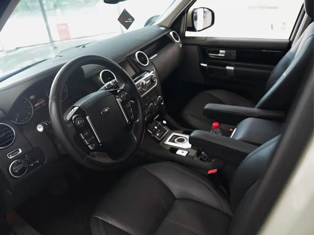 Land Rover Discovery 2014 3.0 SC V6 HSE Luxury