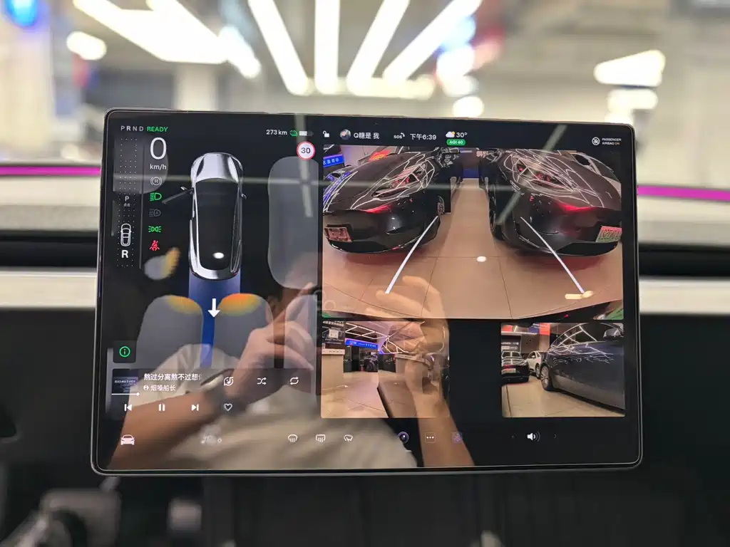 Tesla Model 3 — миниатюра 8