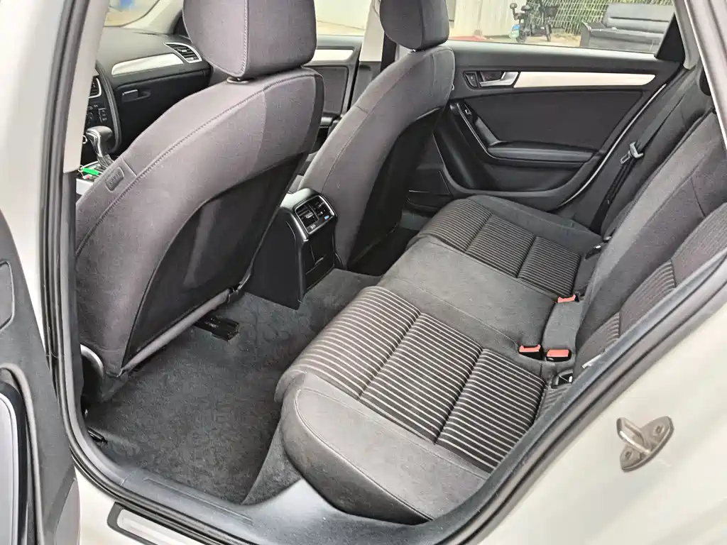Audi A4L 2013 40 TFSI quattro Sport