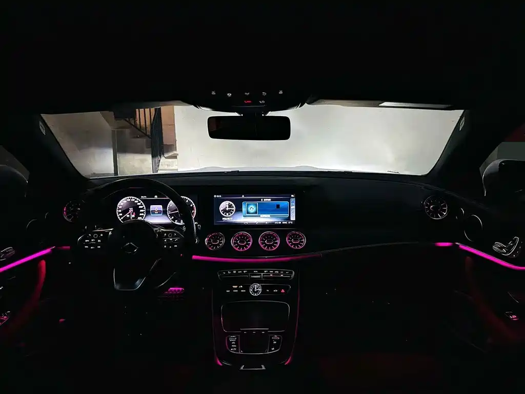 Mercedes-Benz E-Class (Import) — миниатюра 5
