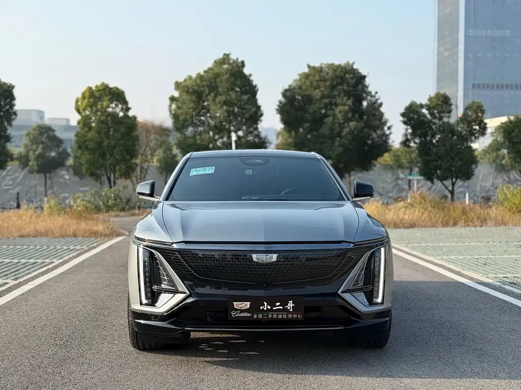 Cadillac Lyriq — миниатюра 2