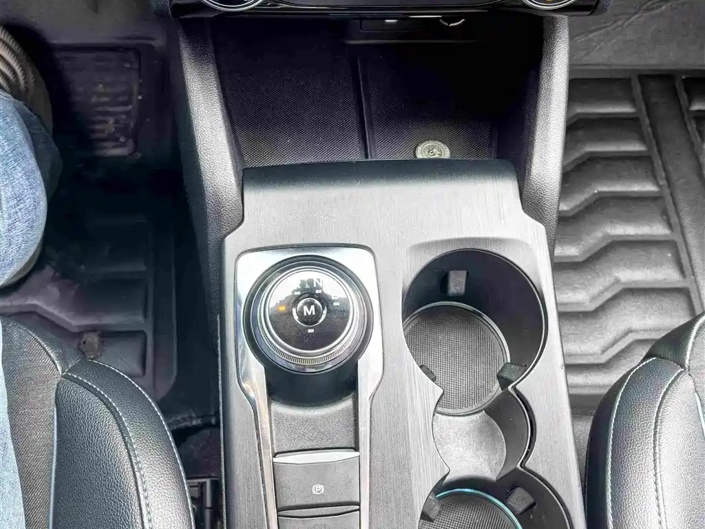Ford Focus Active — миниатюра 15
