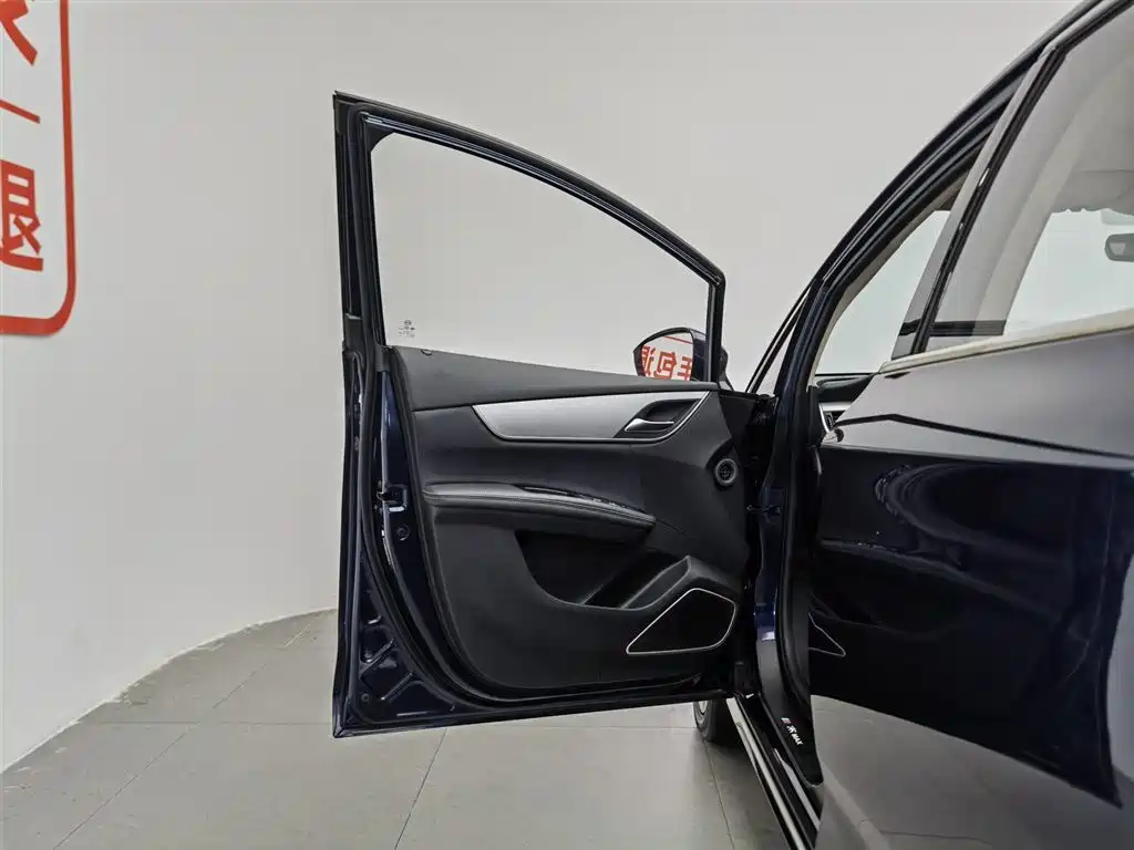 BYD Song MAX MAX 2021 1.5T AT Luxury 6 мест