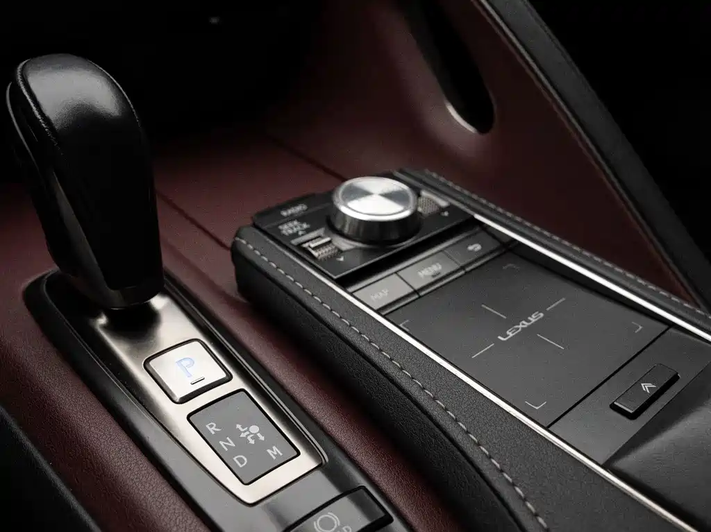 Lexus LC — миниатюра 18