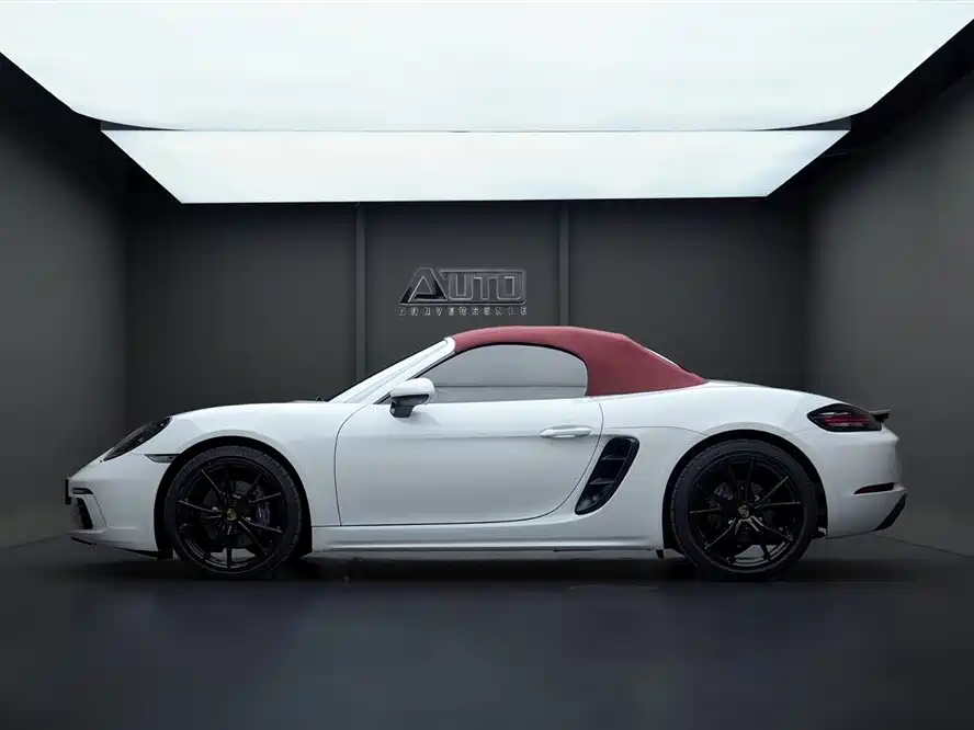 Porsche 718 2022 Boxster 2.0T
