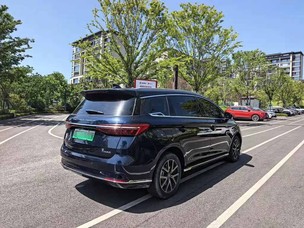 BYD MAX New Energy — миниатюра 5