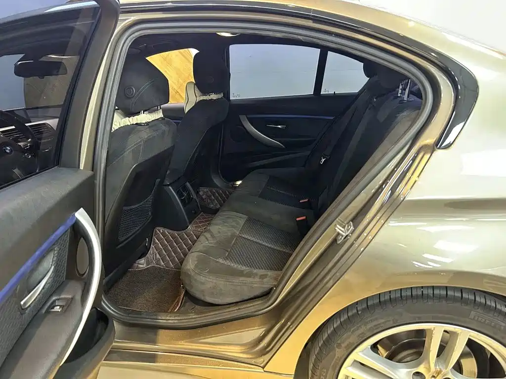 BMW 3 Series — миниатюра 6