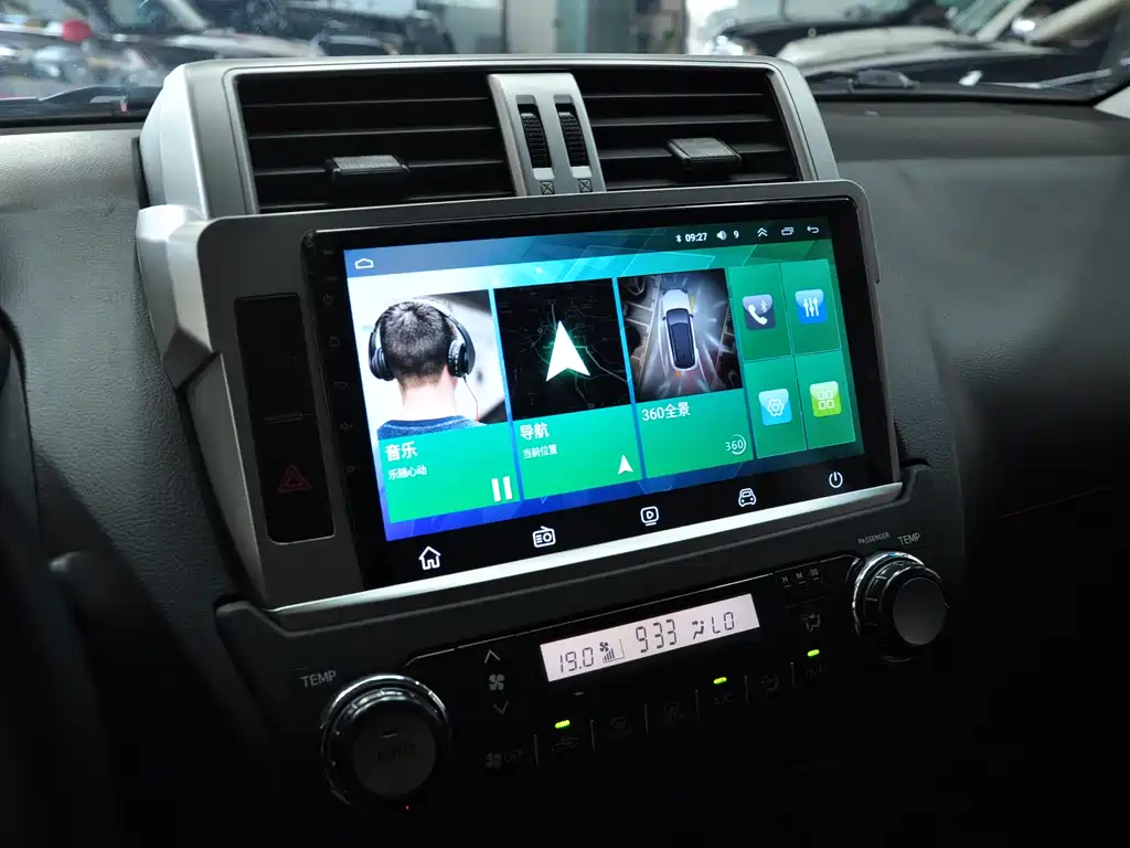Toyota Land Cruiser Prado 2015 2.7L AT Standard
