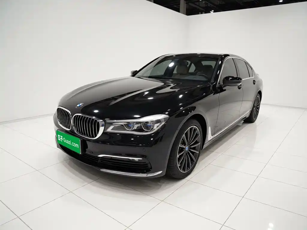 BMW 7 Series — миниатюра 2