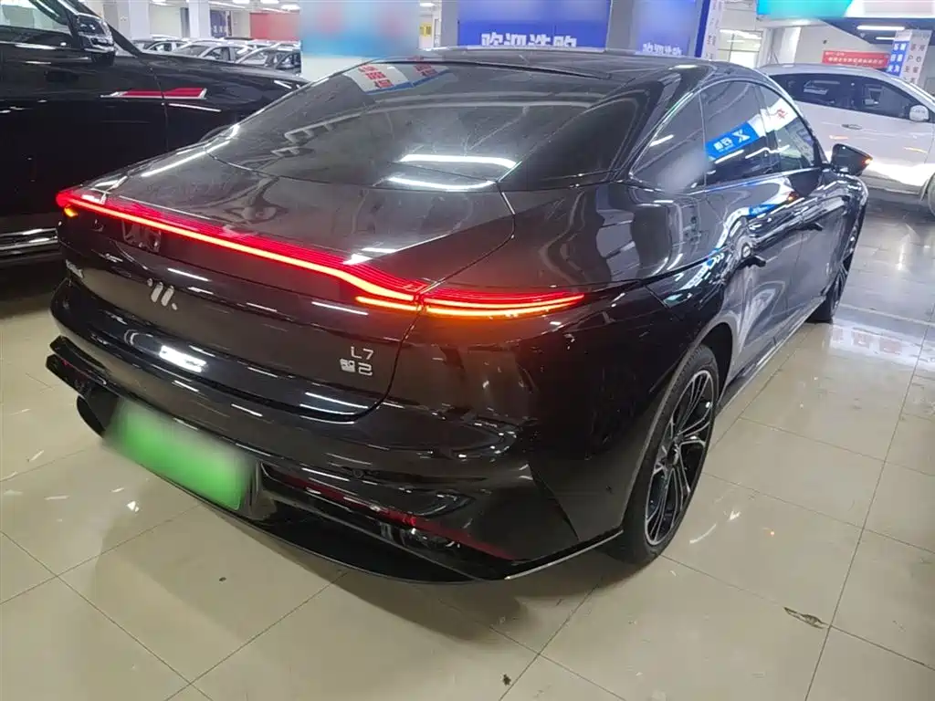 IM Motors L7 2022 Dynamic
