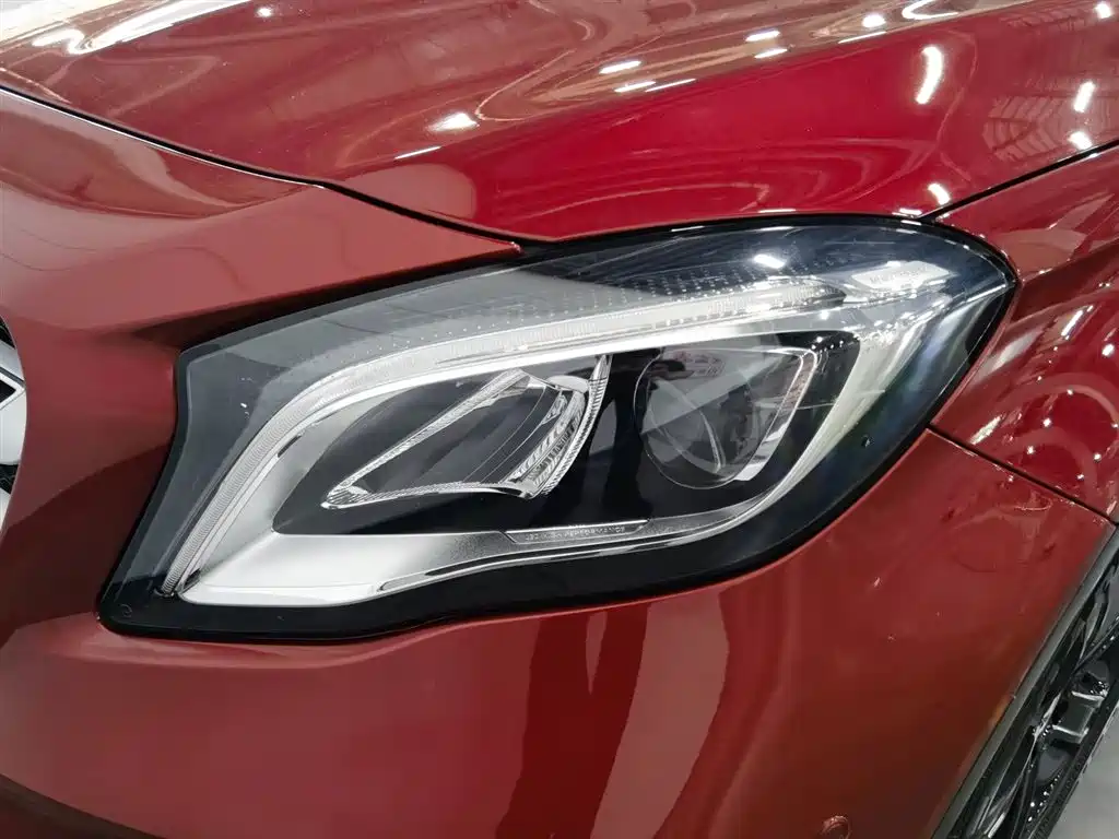 Mercedes-Benz GLA 2019 GLA 200 Fashion