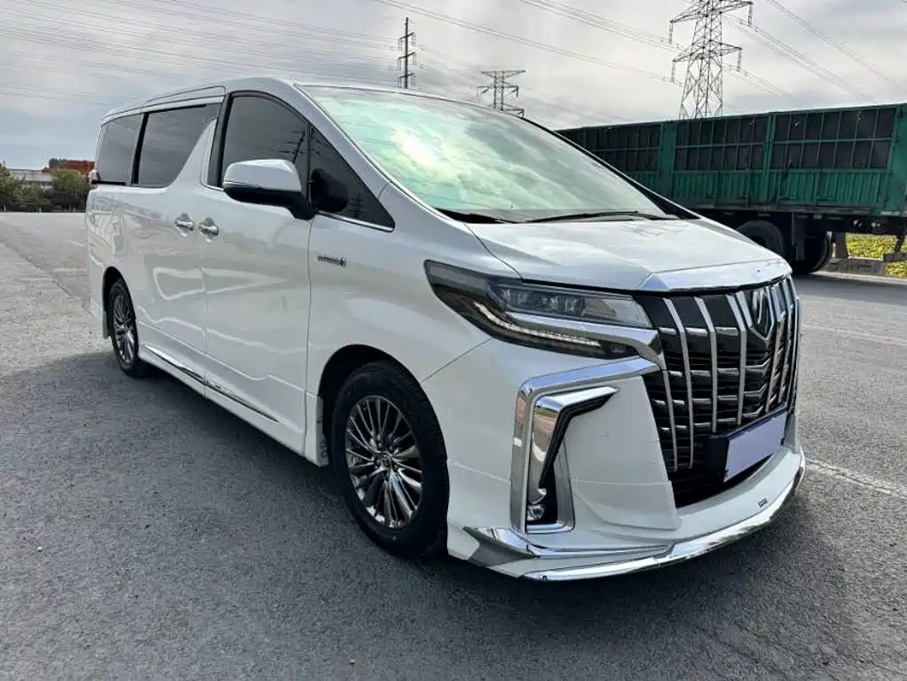 Toyota Alphard — миниатюра 2