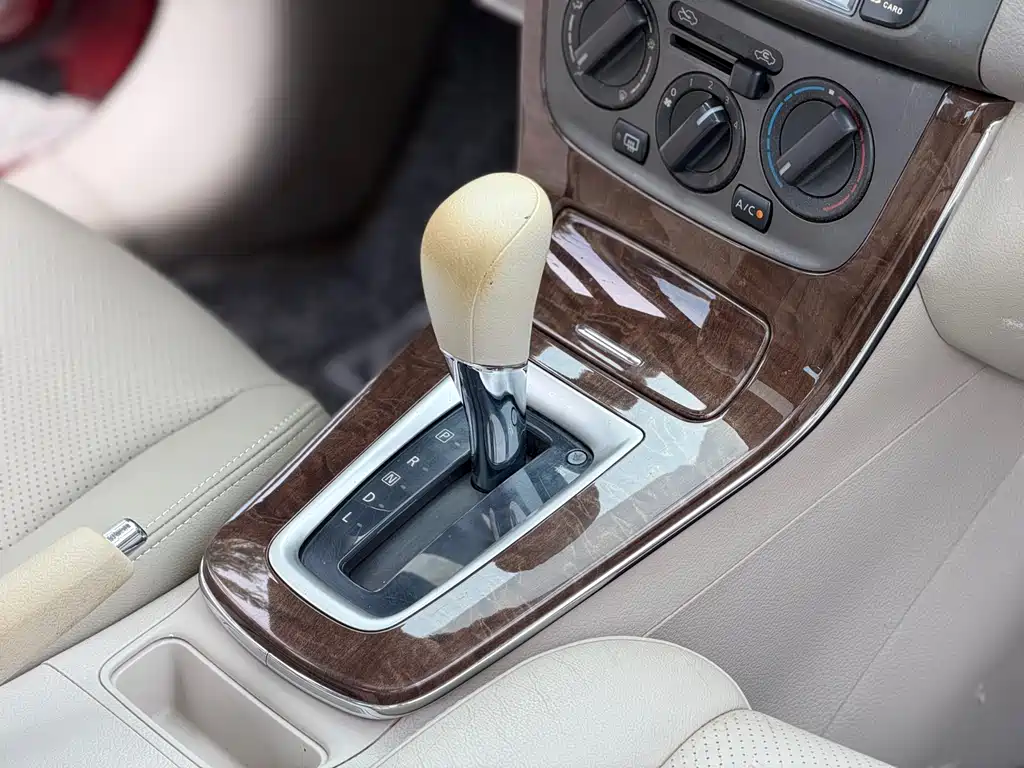 Nissan Sylphy 1.6XL CVT Luxury Edition, фото 21