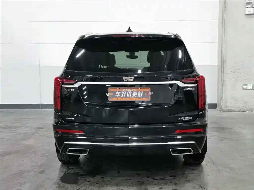 Cadillac XT6 2022 2.0T мест Luxury