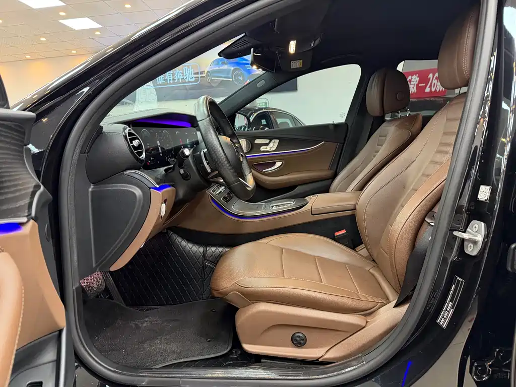 Mercedes-Benz E-Class — миниатюра 5