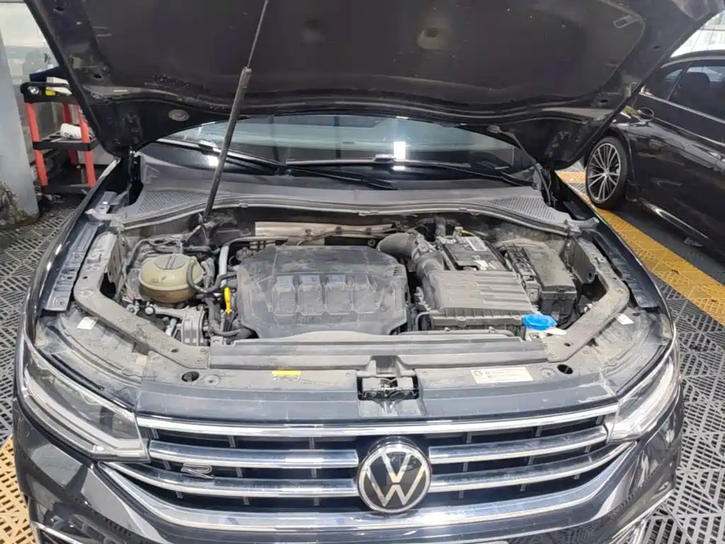 Volkswagen Tiguan L — миниатюра 20