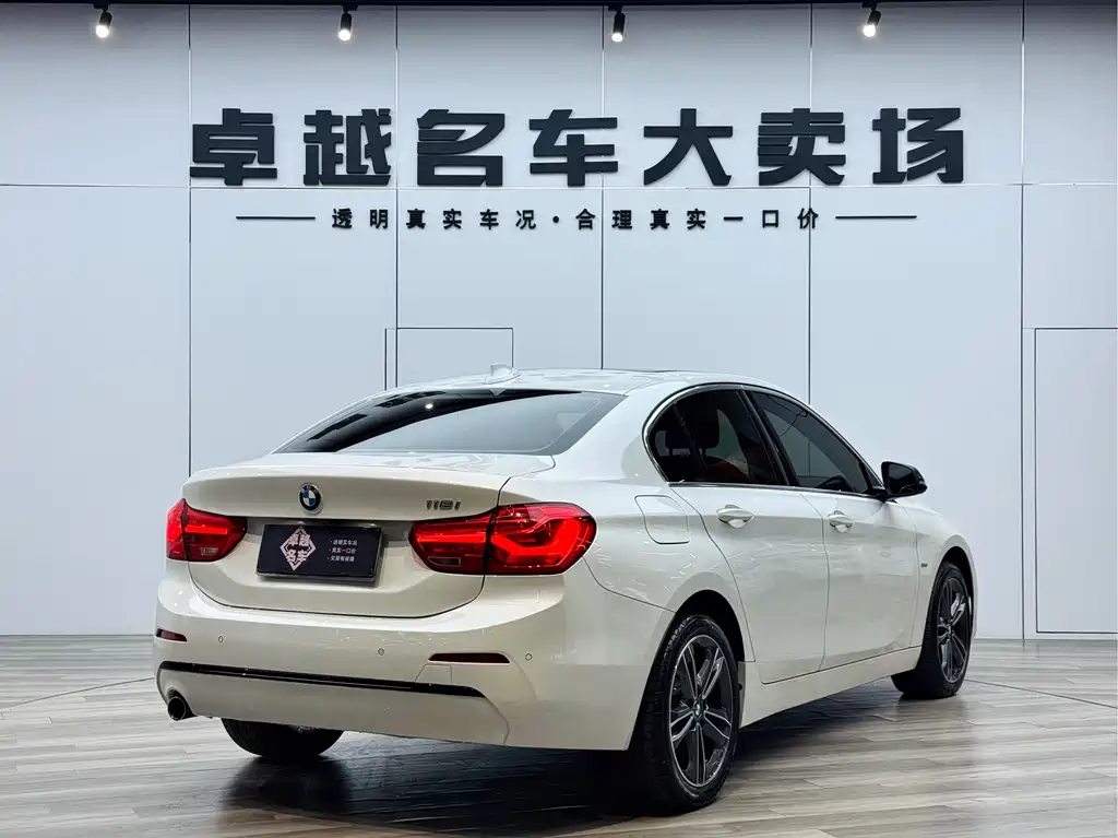 BMW 1 Series 1 2018 118i Sport