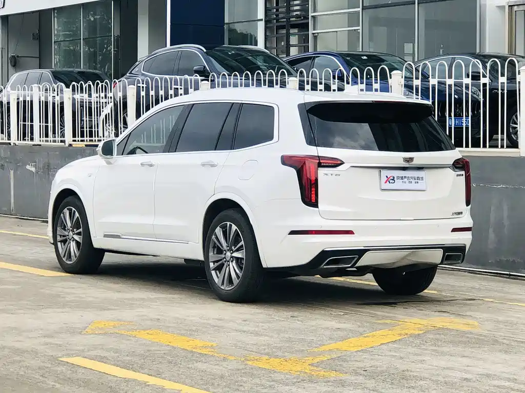 Cadillac XT6 — миниатюра 10