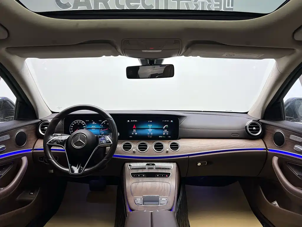 MERCEDES-BENZ E CLASS