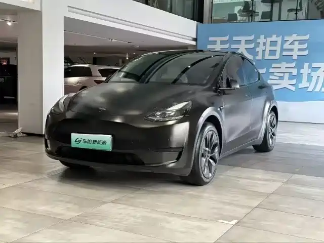 Tesla Model Y 2023 RWD Drive Dynamic Edition