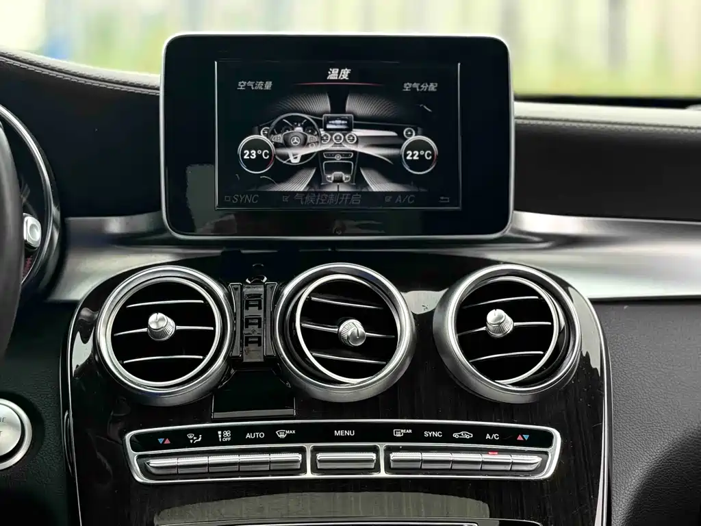 Mercedes-Benz GLC — миниатюра 11