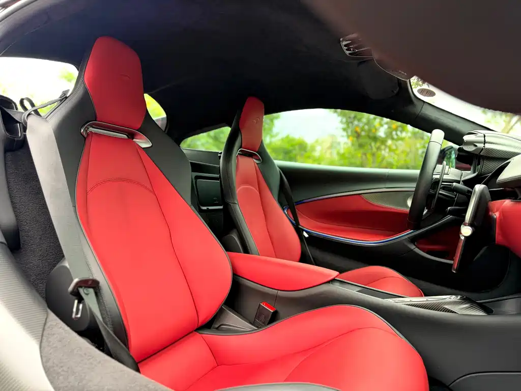 McLaren Artura — миниатюра 16