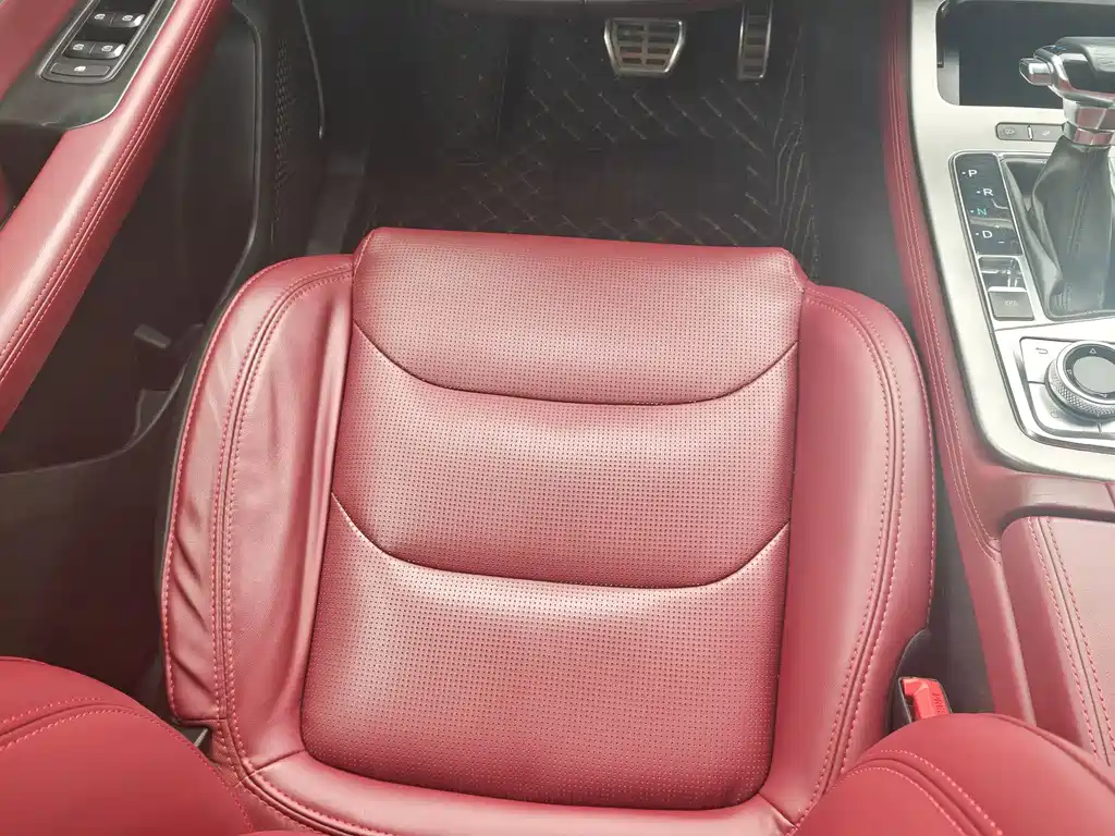 JETOUR X70 PLUS 2021 1.5T DCT 7 мест