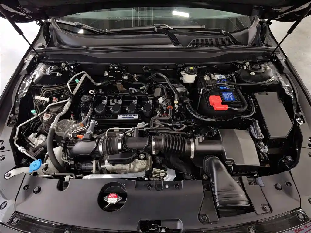 Honda Accord 2022 260TURBO Luxury