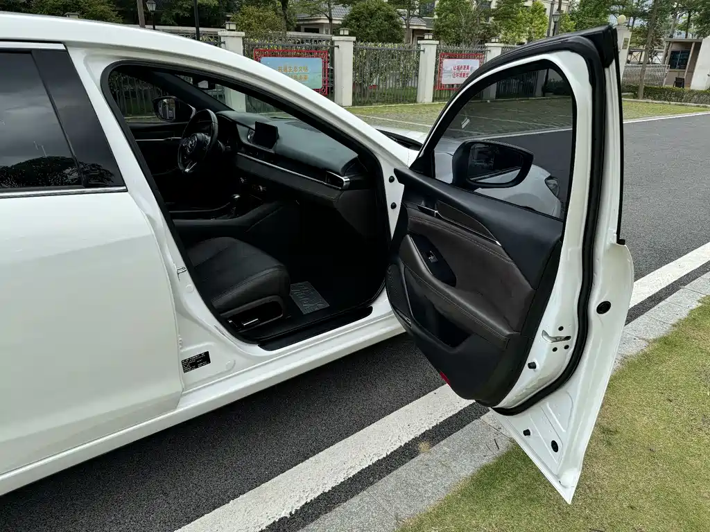 Mazda Atenza - фото 28