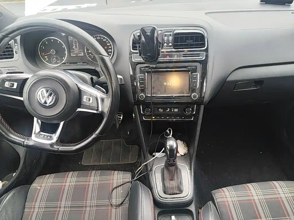 Volkswagen Polo — миниатюра 14
