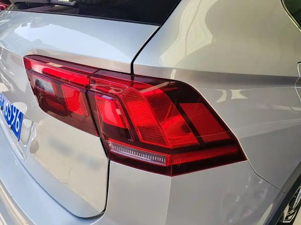 Volkswagen Tiguan L L 2021 330TSI AT R-Line