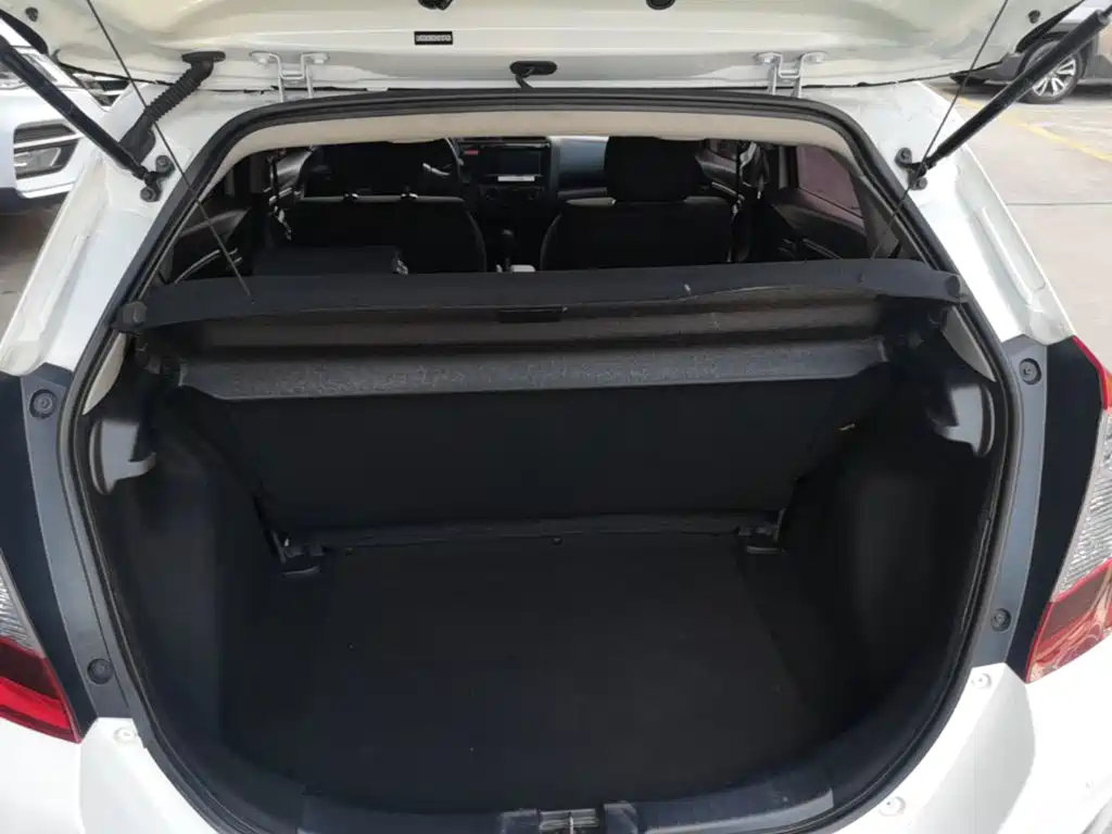 Honda Fit — миниатюра 19