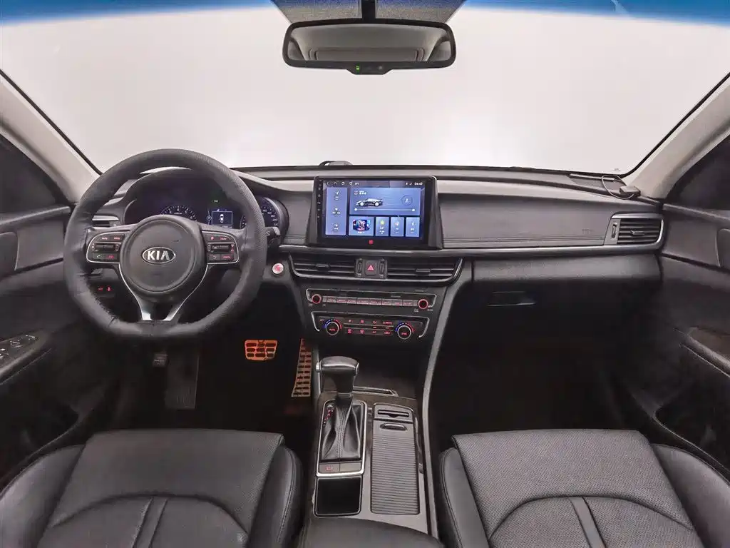 Kia K5 2016 1.6T AT LUX