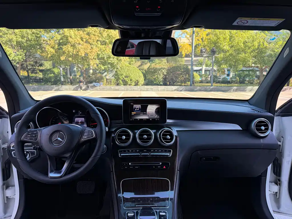 Mercedes-Benz GLC — миниатюра 22