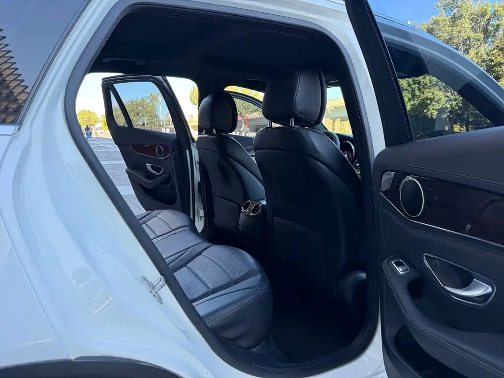 Mercedes-Benz GLC — миниатюра 14