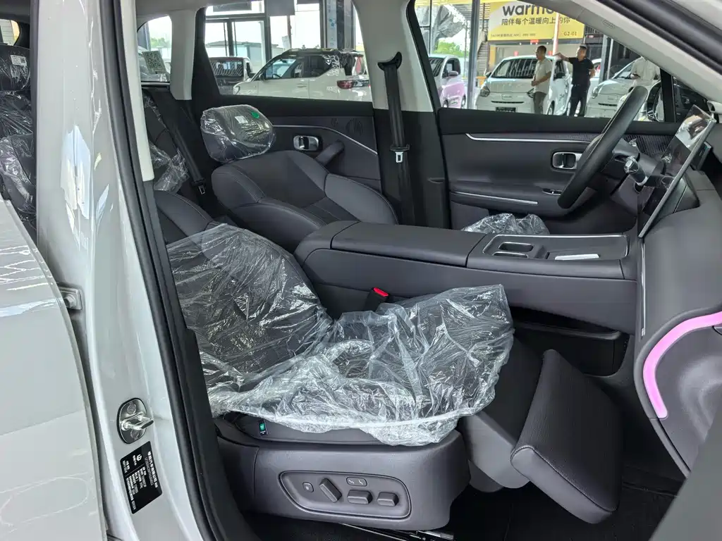 Leapmotor Leapmotor C10 — миниатюра 11