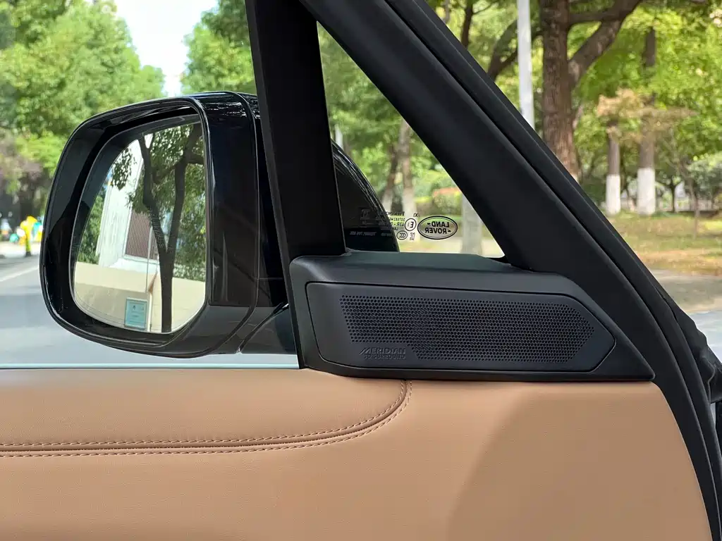 Land Rover Range Rover — миниатюра 15