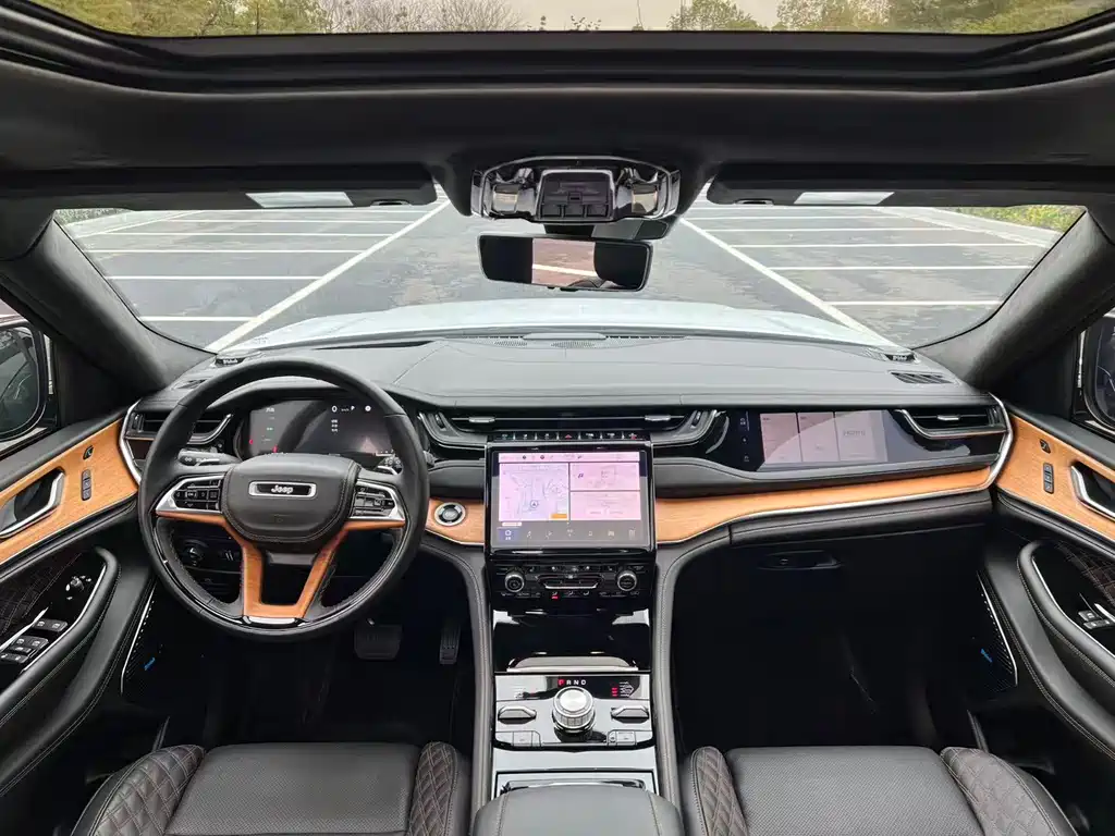 JEEP GRAND CHEROKEE 4XE