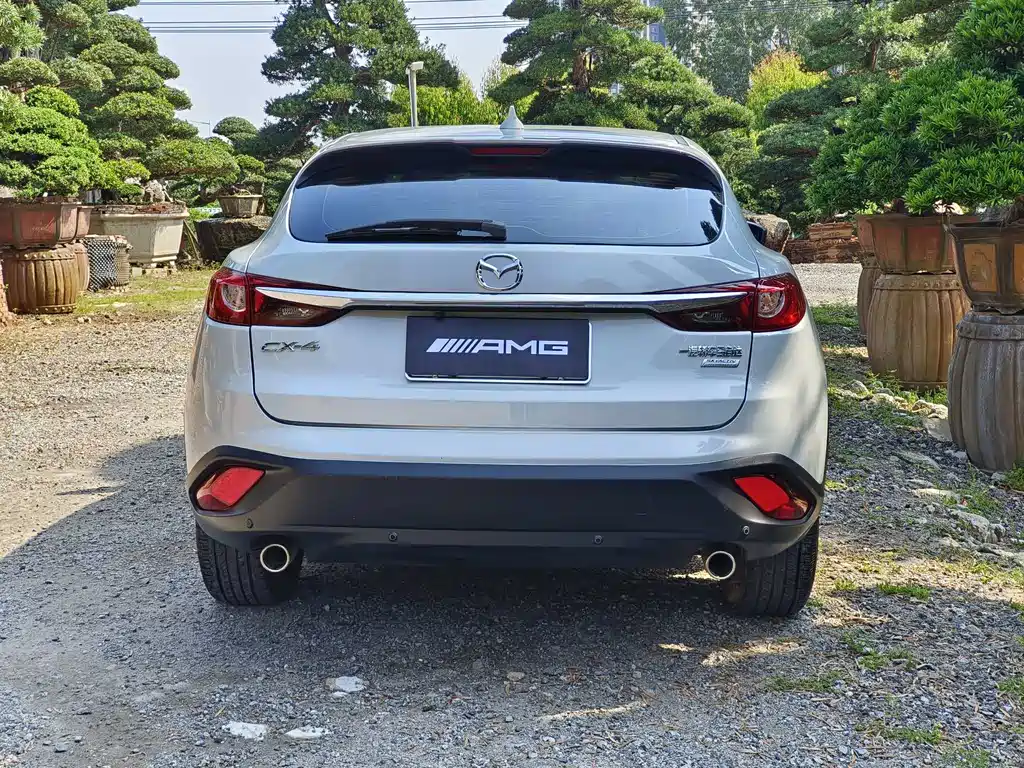 MAZDA CX 4