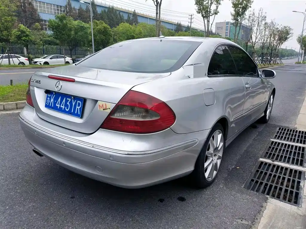 Mercedes-Benz CLK-Class — миниатюра 7