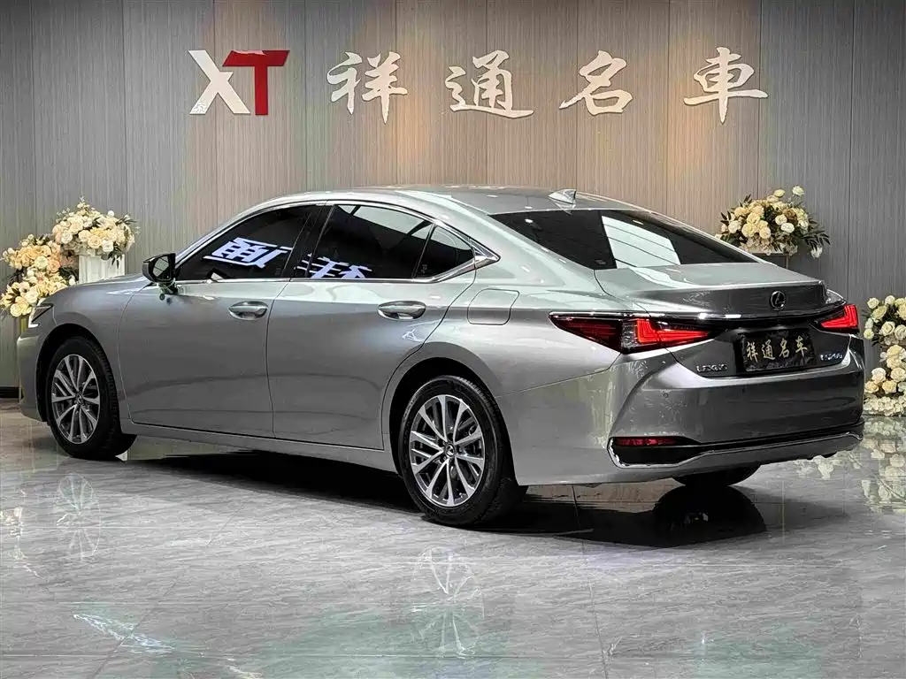 Lexus ES 2024 200 Premium