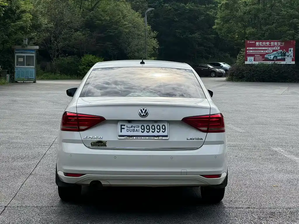 Volkswagen Lavida 2017 1.6L AT Comfort
